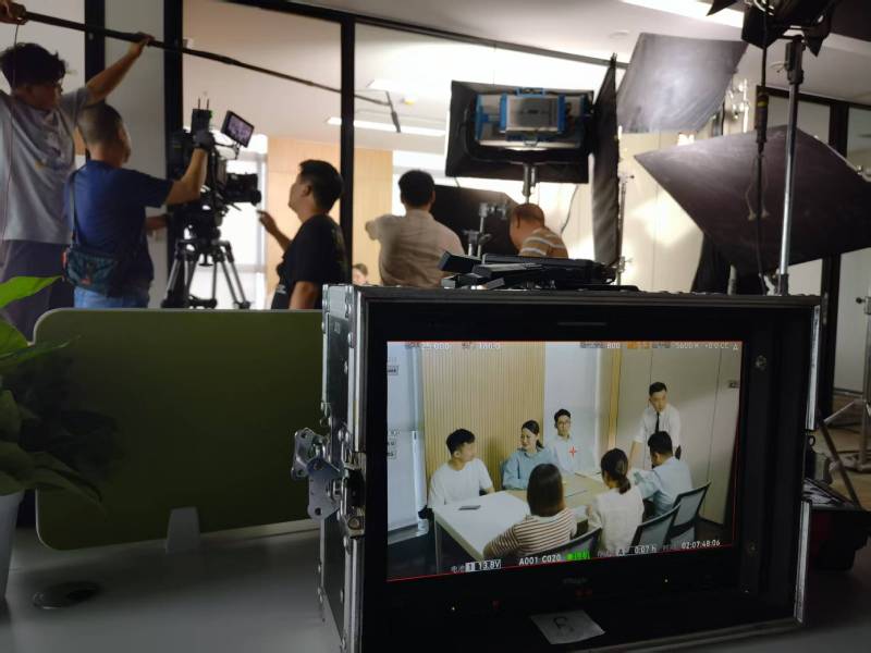 永春县TVC拍摄公司：科技产品视觉化大师，诠释未来感与功能美学